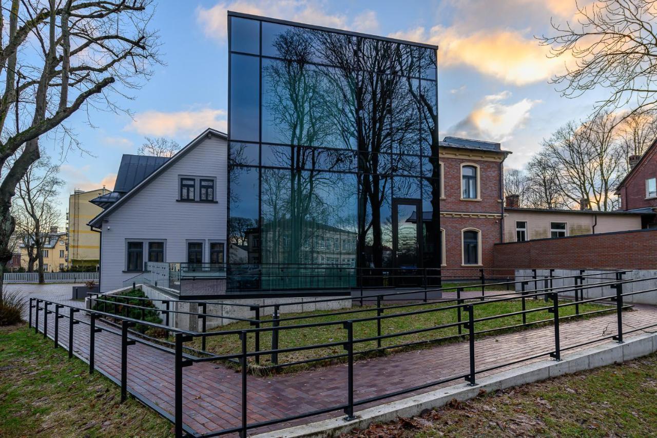 ROZE Peldu Residence Liepāja Extérieur photo
